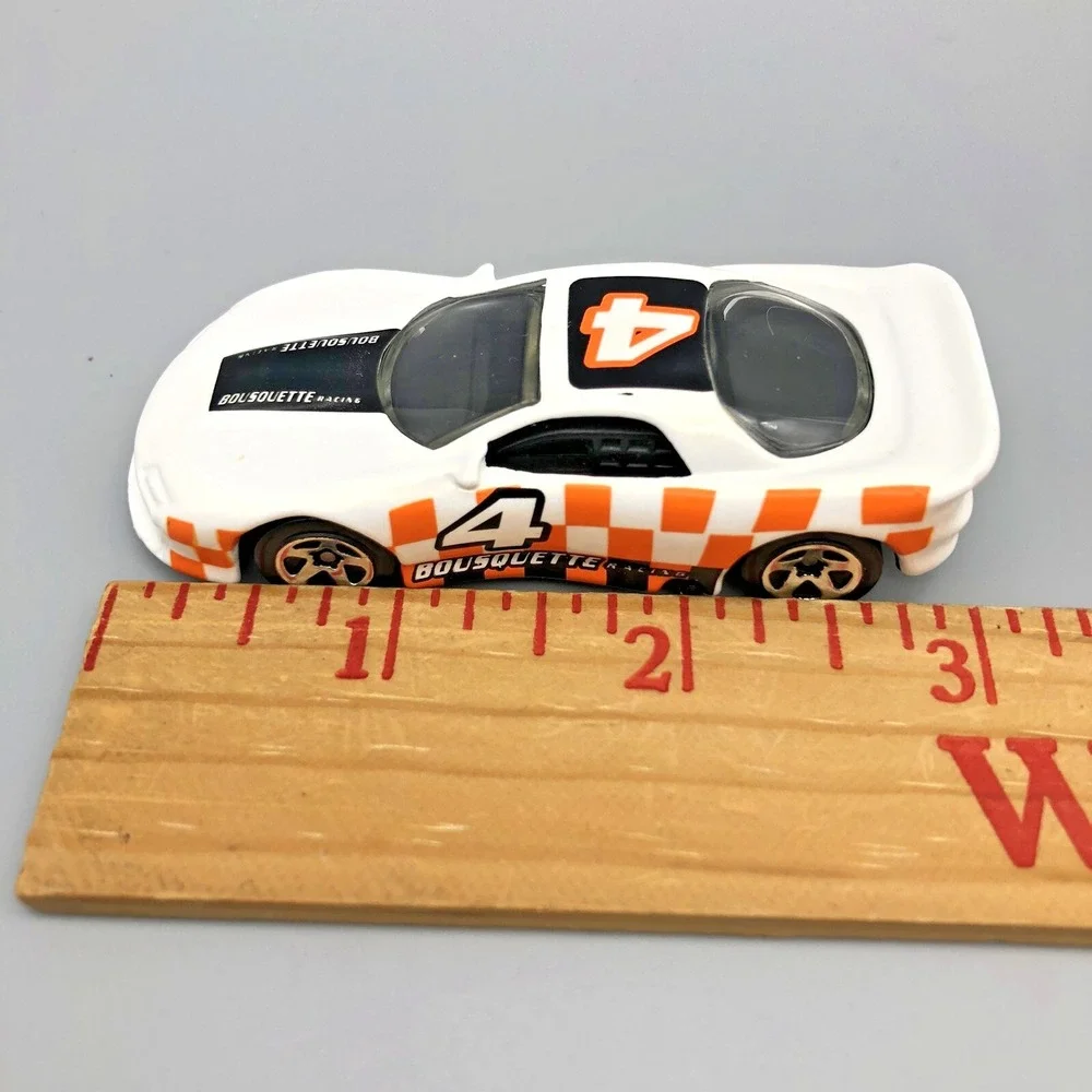 Hot Wheels Chevrolet Chevy Camaro White Orange Race Car Bousquette Diecast 1/64